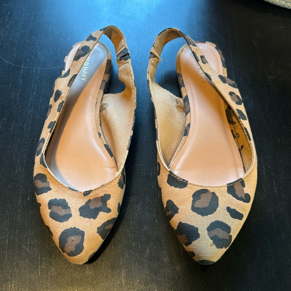Old Navy Slingback Leopard Shoes Size 9